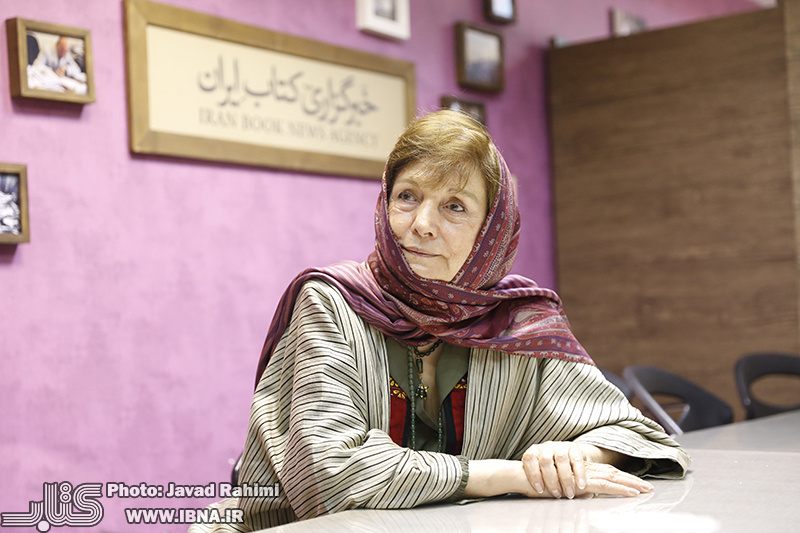 جدال قدیم و جدید در آینه زندگی دختری از دربار ناصری