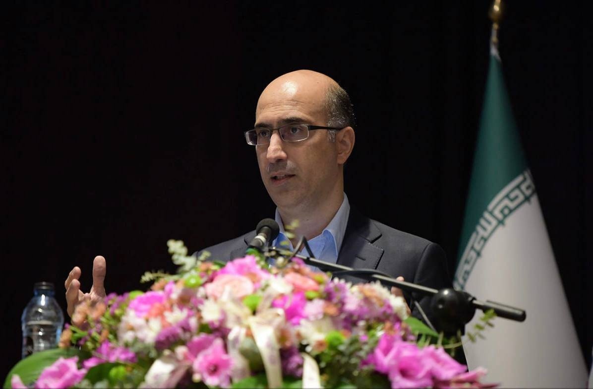 بدون خواندن متون کلاسیک، کسی نویسنده قابلی نمیشود بدون خواندن متون کلاسیک، کسی نویسنده قابلی نمیشود