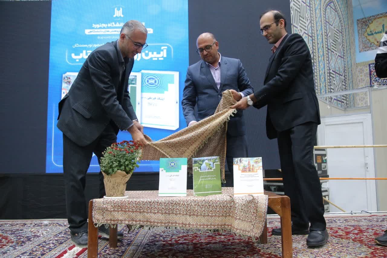 روز پر هیاهوی نمایشگاه کتاب؛ از شلوغی گیشههای فروش تا رونمایی کتابهای دانشگاهی