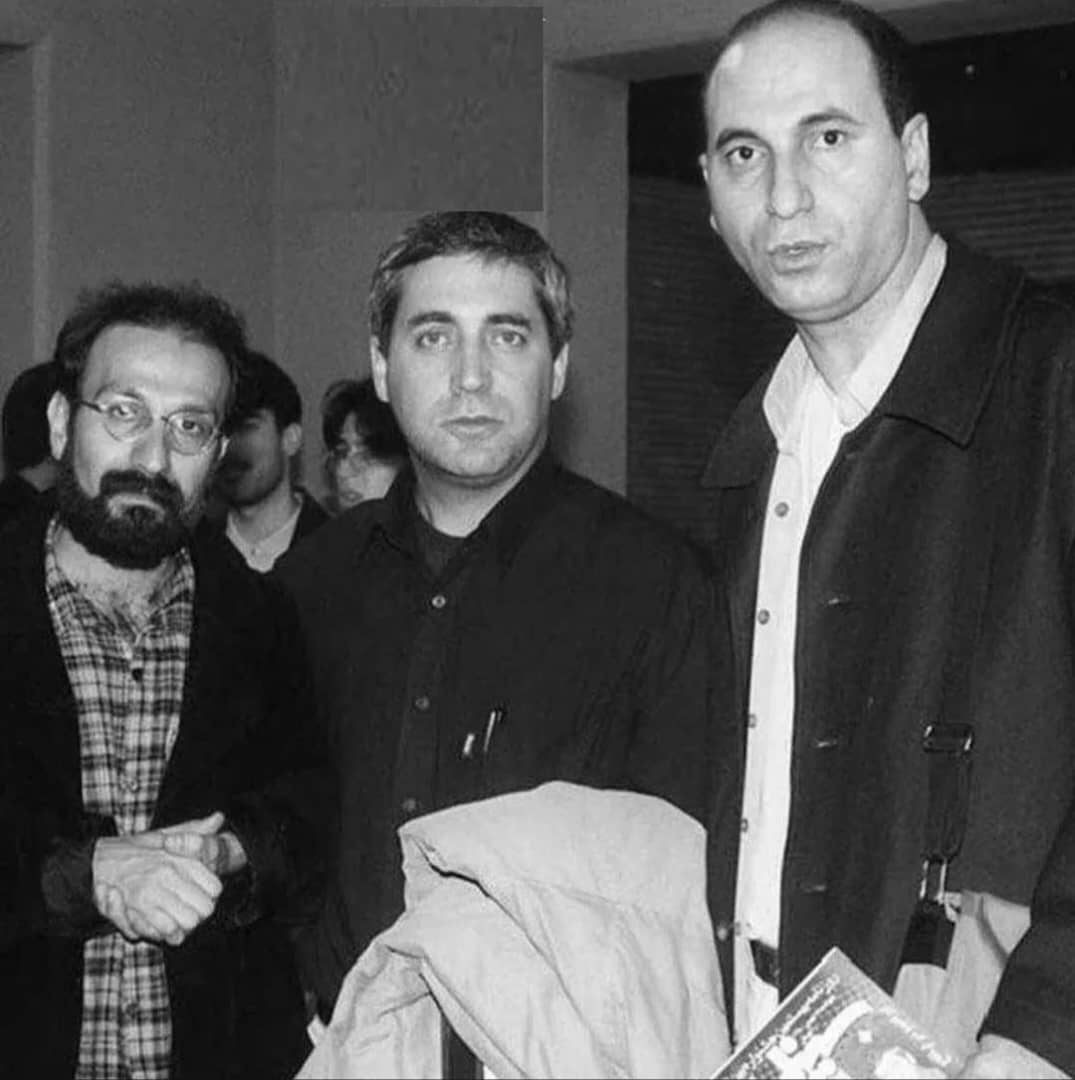 عکسی از اصغر فرهادی، ابراهیم حاتمی‌کیا و حمید فرخ‌نژاد در کنار همدیگر