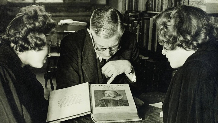 نمایش نسخه سرقت‌ شده فولیوی شکسپیرِ کتابخانه دانشگاه دارام