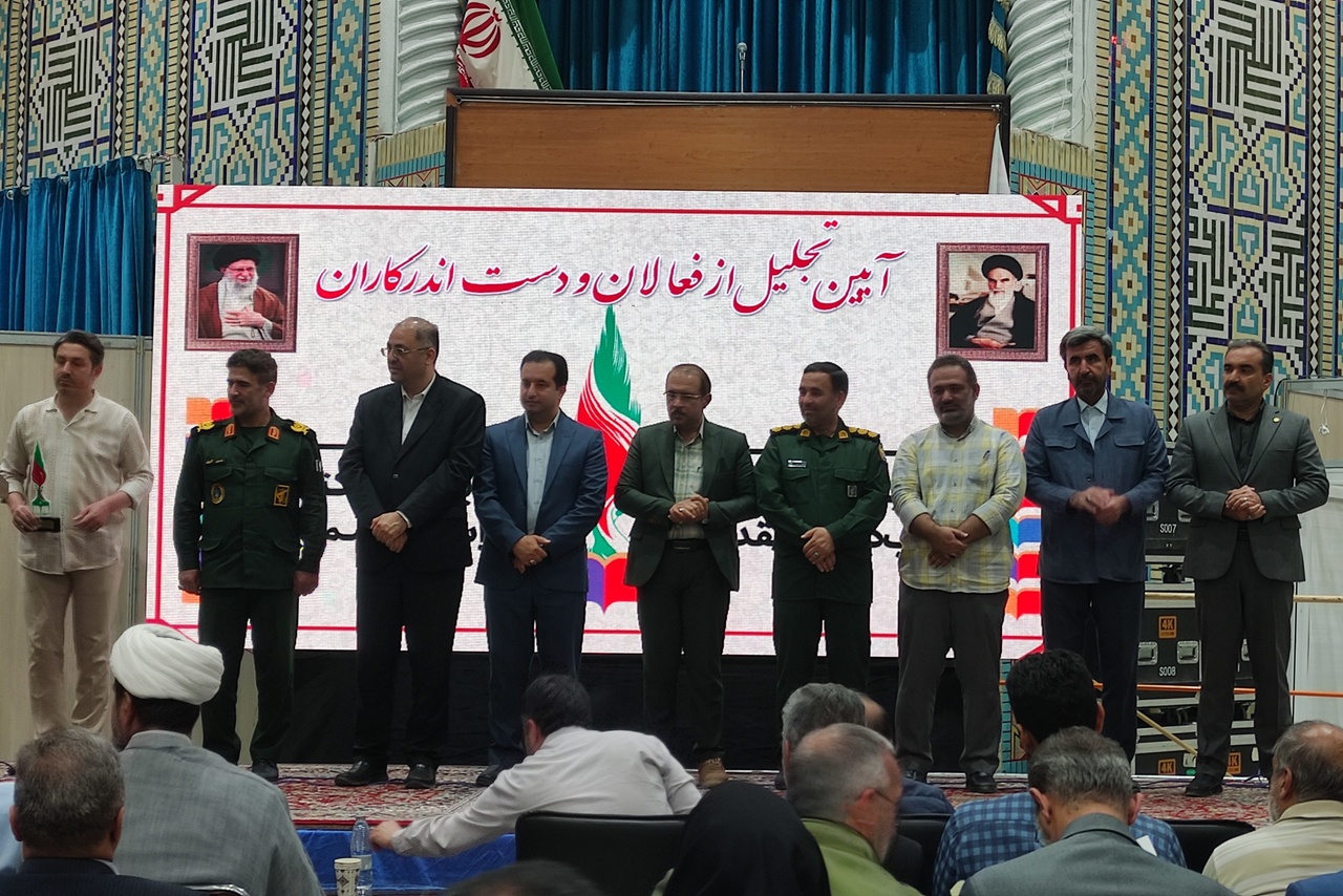 مردمیسازی روایتهای دفاع مقدس در قلمرو کتاب انجام شود