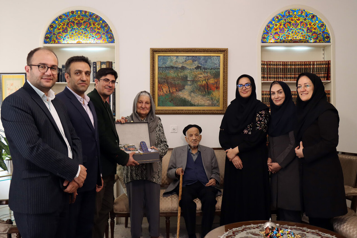 دیدار دبیرکل نهاد کتابخانه‌های عمومی کشور با مهدی محقق و نوش‌آفرین انصاری