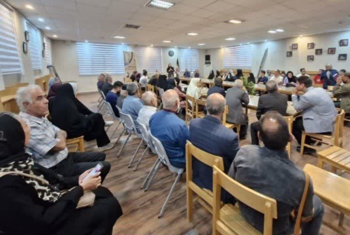 نشست کتابخوانی با محوریت کتاب «ابو الفضل ساوجی» در ساوه برگزار شد