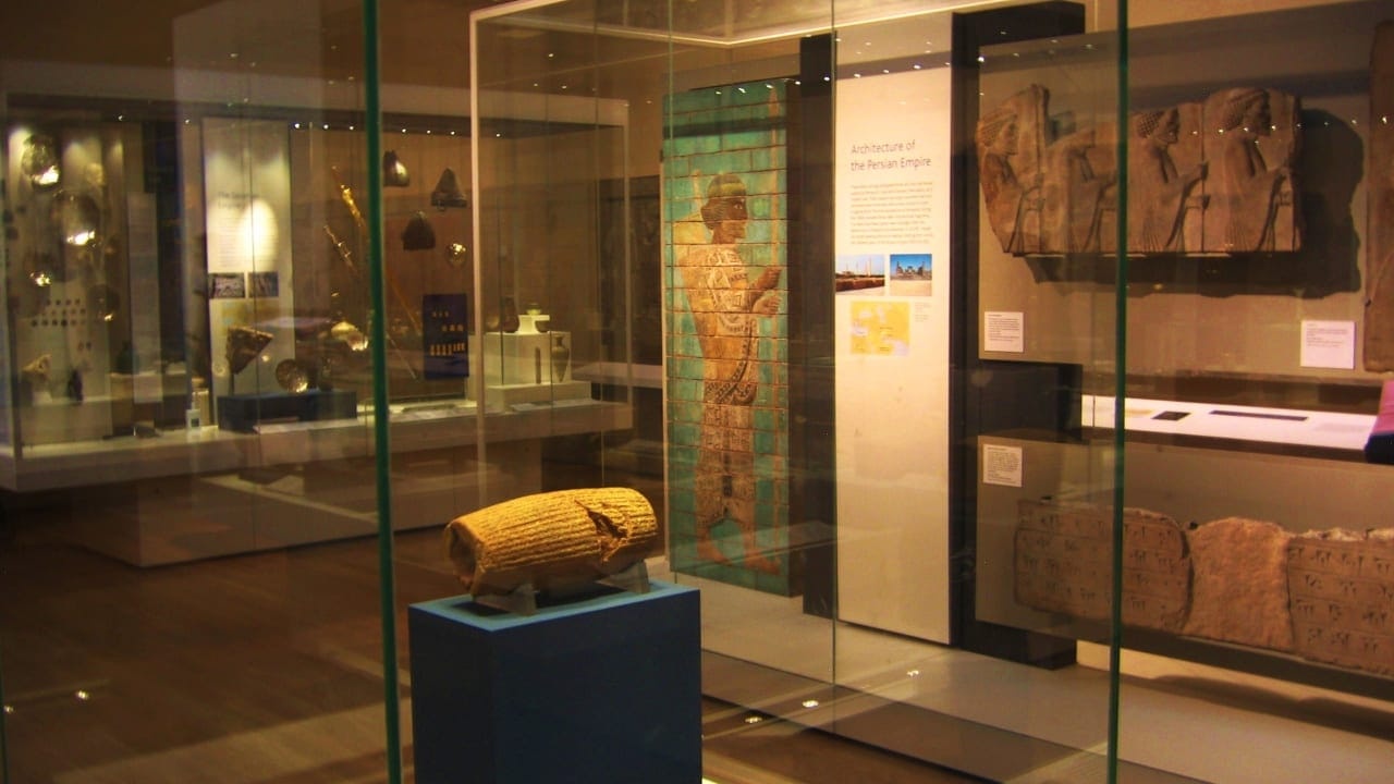 شهریار فضیلت‌محور