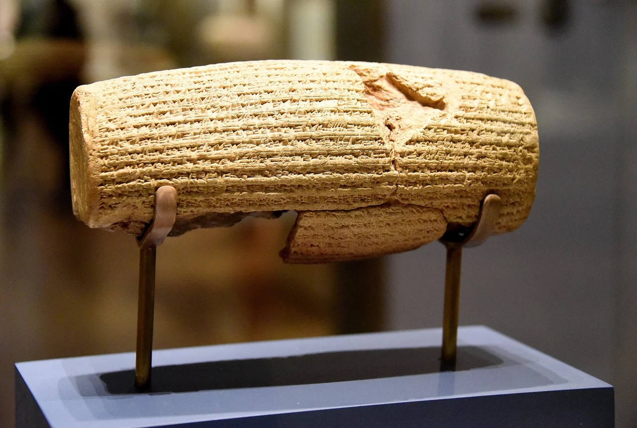 شهریار فضیلت‌محور