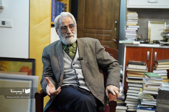 عشق از نظر ابن‌سینا به وجود انسان بازمی‌گردد
