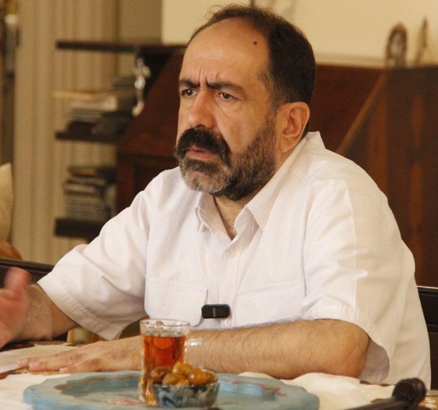 کورشِ تاریخی بی‌نیازی از گزافه‌گویی