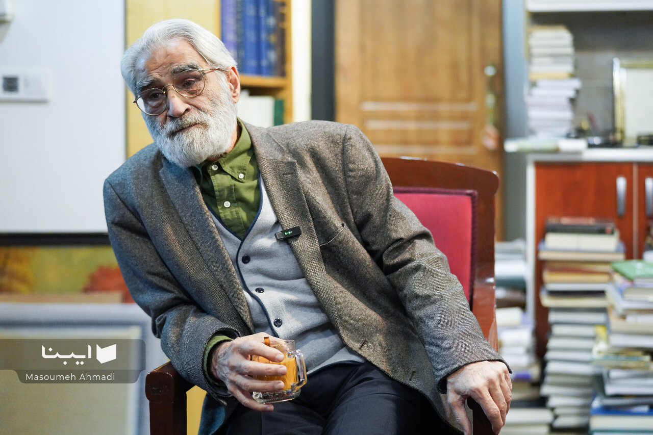 شایعه ها در باره نصرالله پورجوادی: دنبال اندیشه های زرتشتی رفته / ۱۳ قرن بر سر فرهنگ ایرانی زده اند / داریوش اهل فلسفه بود؛ تاثیر افلاطون از ایران