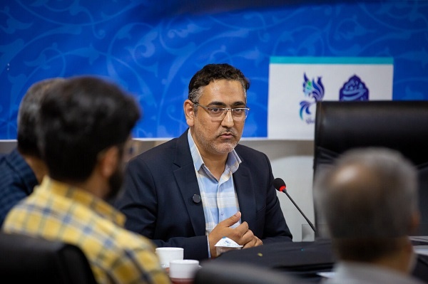 برای دستیابی به رویای جمعی زاینده‌رود نیازمند به کارهای هنری هستیم