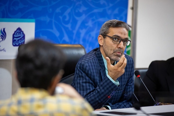 برای دستیابی به رویای جمعی زایندهرود نیازمند به کارهای هنری هستیم