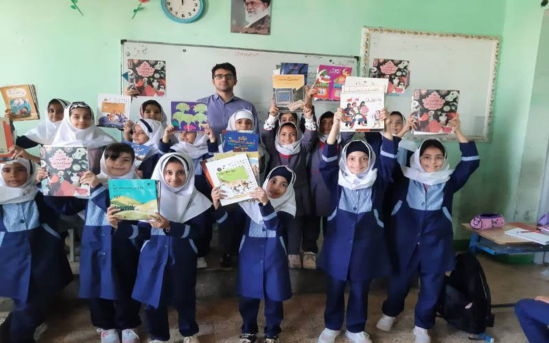 تلخ و شیرینی‌های ترویج کتاب در بین کودکان مناطق محروم/ استرس و شغل دوم؛ سد رشد مربیان کتابخانه سیار