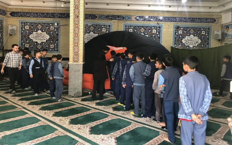 تلخ و شیرینی‌های ترویج کتاب در بین کودکان مناطق محروم/ استرس و شغل دوم؛ سد رشد مربیان کتابخانه سیار