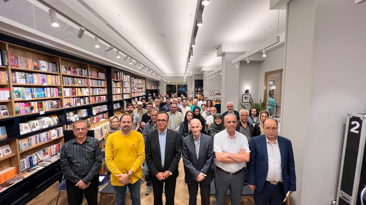 تاریخ را رها کن