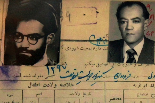 آخوندهایی که لباس درآوردند