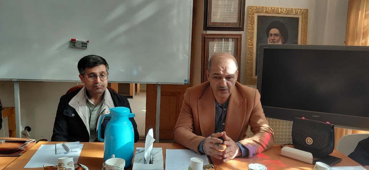 اصل ادبیات دفاع مقدس مردم هستند