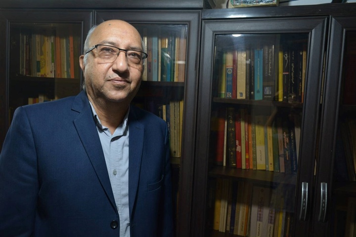 انقلابیون پارادوکسیکال