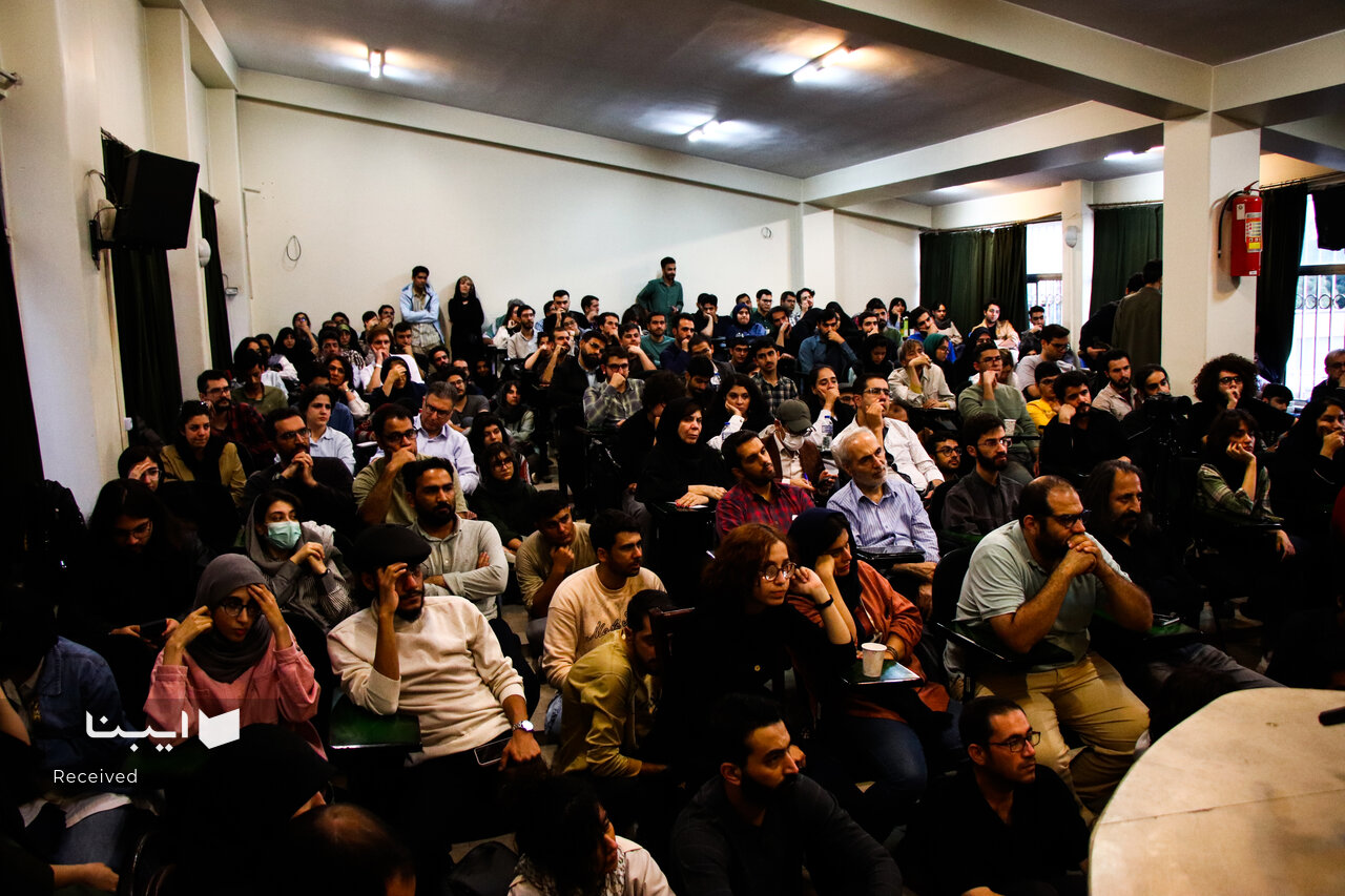 دانشگاه بعد از دوم خرداد غلغله بود آن دوره چه شد؟ / مردم زیر فشارها موقتی زندگی می کنند/ کار جامعه‌شناس نقد جامعه برای بهبود جامعه