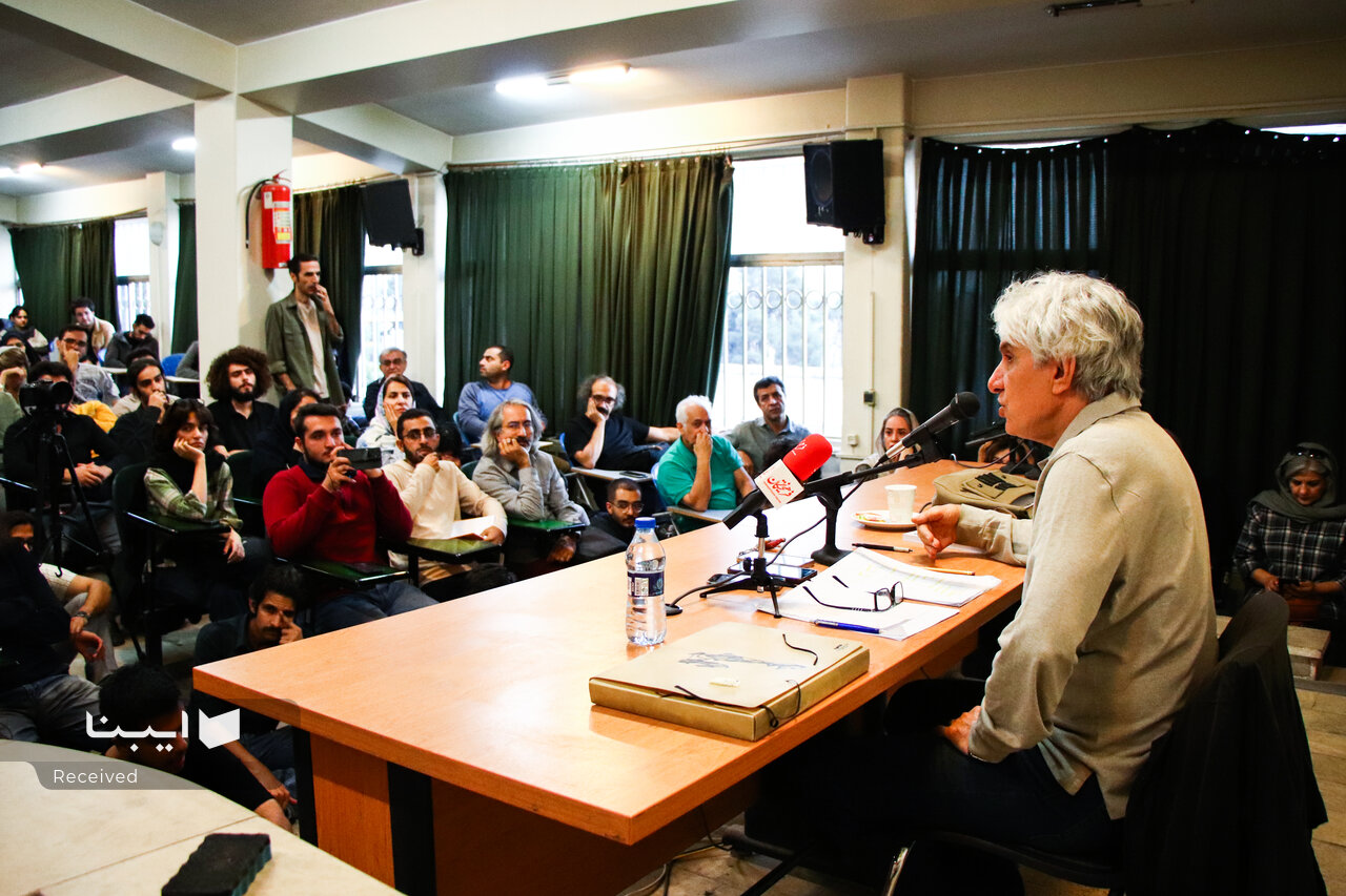 دانشگاه بعد از دوم خرداد غلغله بود آن دوره چه شد؟ / مردم زیر فشارها موقتی زندگی می کنند/ کار جامعه‌شناس نقد جامعه برای بهبود جامعه