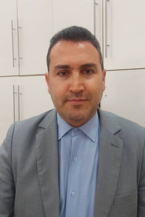 خانه‌های ادبیات؛ خاستگاه صداهای تازه در جامعه/ واژه‌های بی‌پناه در انتظار سقفی در شیراز