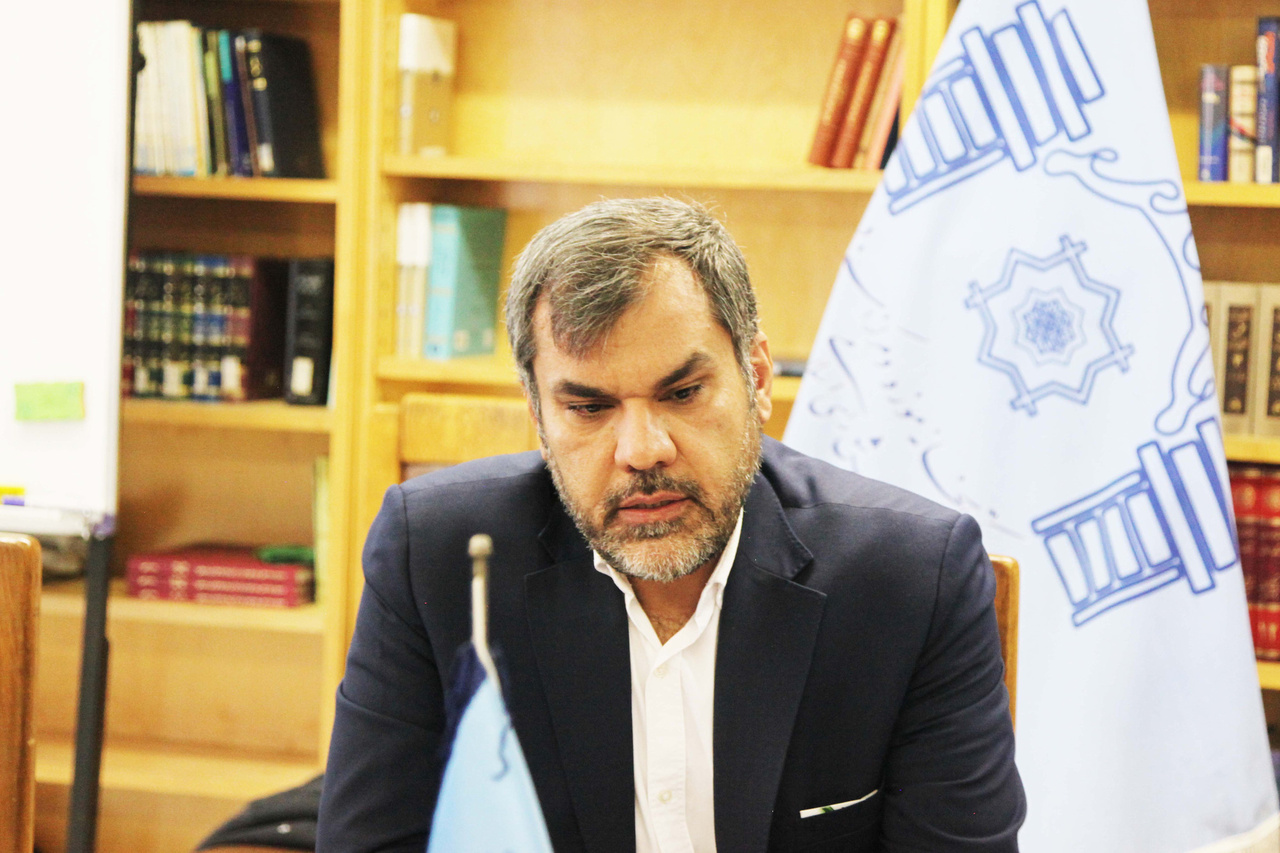 گذار از «متن حلزونی» به «متن خطی»