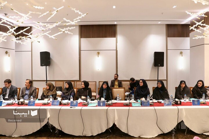 نشست هم‌اندیشی دبیرکل نهاد با اساتید علم اطلاعات و دانش‌شناسی دانشگاه‌های تهران