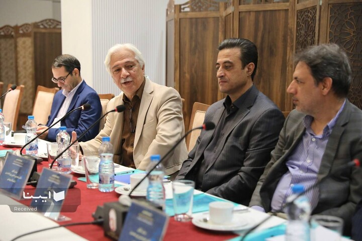 نشست هم‌اندیشی دبیرکل نهاد با اساتید علم اطلاعات و دانش‌شناسی دانشگاه‌های تهران