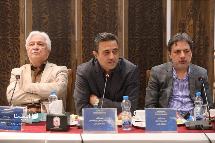 نشست هم‌اندیشی دبیرکل نهاد با اساتید علم اطلاعات و دانش‌شناسی دانشگاه‌های تهران