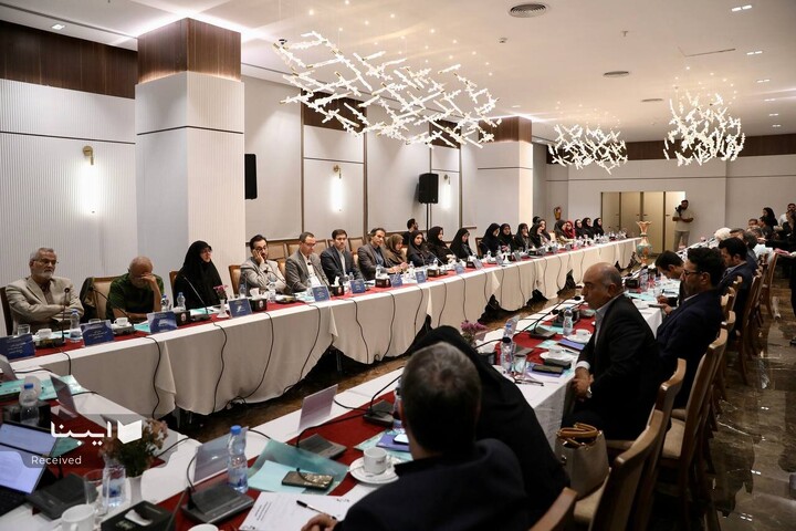 نشست هم‌اندیشی دبیرکل نهاد با اساتید علم اطلاعات و دانش‌شناسی دانشگاه‌های تهران