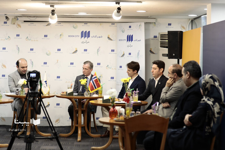 بازید سفیر نروژ از شهرکتاب مرکزی