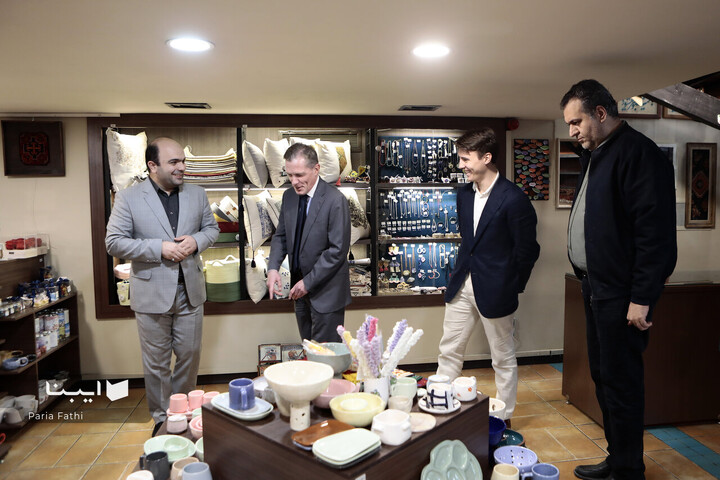 بازید سفیر نروژ از شهرکتاب مرکزی