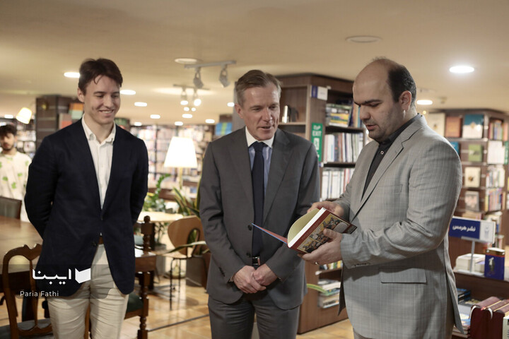 بازید سفیر نروژ از شهرکتاب مرکزی