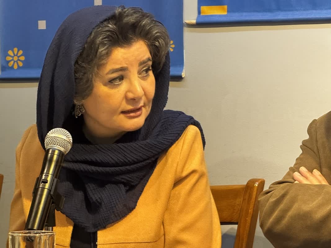 ترجمه به مثابه زیستن با اسطوره؛ ۴۵۱ روز همراهی سمیه سمساریلر با ویلیام جی. دوتی