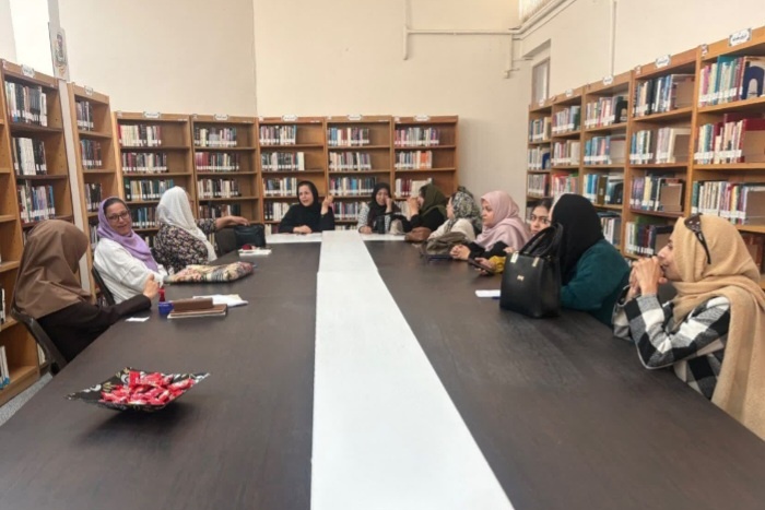 کتاب «شناس» در اراک نقد و بررسی شد