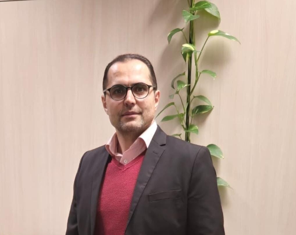 ردپای ژورنالیست‌بودن سینکلر در «نفت» هویداست