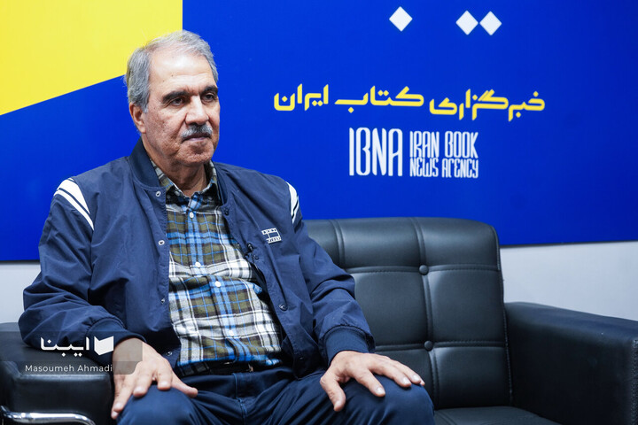 هفته کتاب، تلنگر است