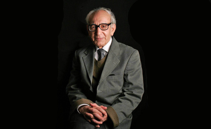 ادیب‌ از نقد نمی‌رنجید