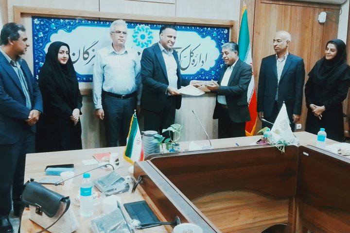 ادارات کل تعاون و کتابخانه‌های عمومی هرمزگان تفاهم‌نامه همکاری امضا کردند