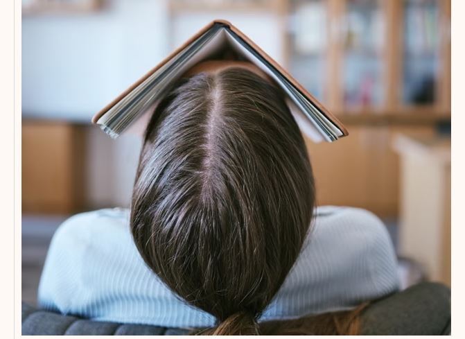 حق ناتمام گذاشتن کتاب؛ نشانه‌ ذهن انتخابگر نه حواس‌پرت