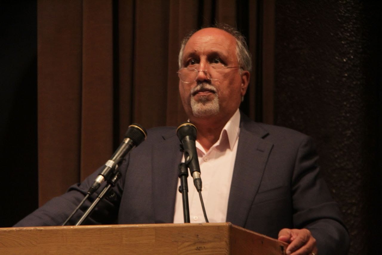 برای عبدالحسین زرینکوب، ایران یاد مدام بود