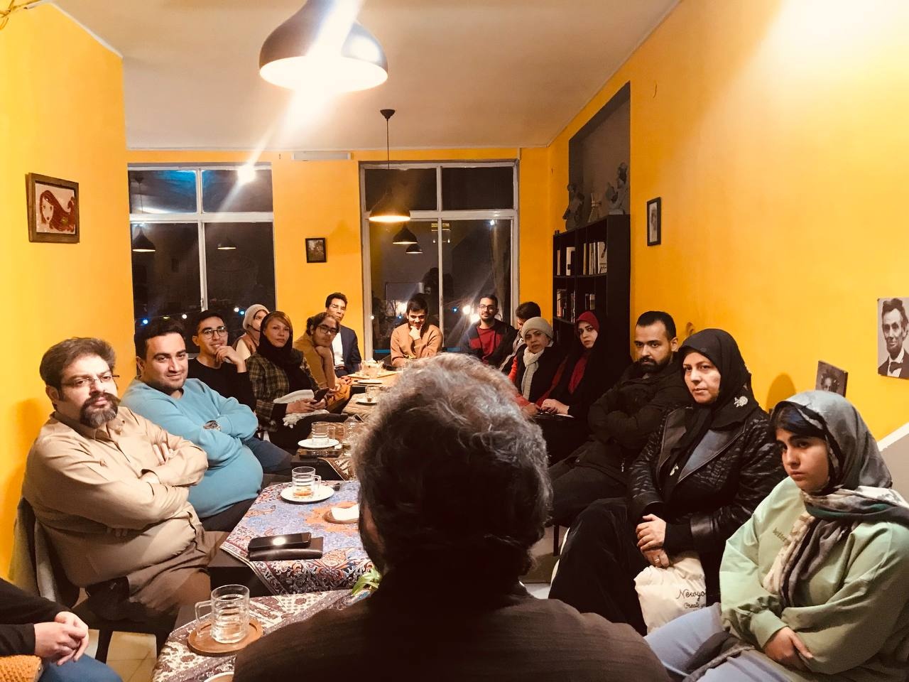 مروجانی که بدون حمایت، چراغ محافل کتابخوانی مشهد را روشن نگه داشته‌اند