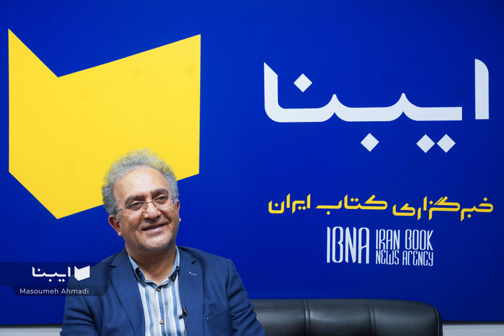 شکاف نظر و عمل عمیق است