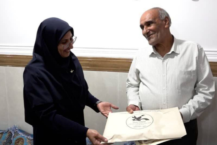 «مش‌قاسم»؛ سفیر کتاب دهه ۶۰ هرمزگان تجلیل شد