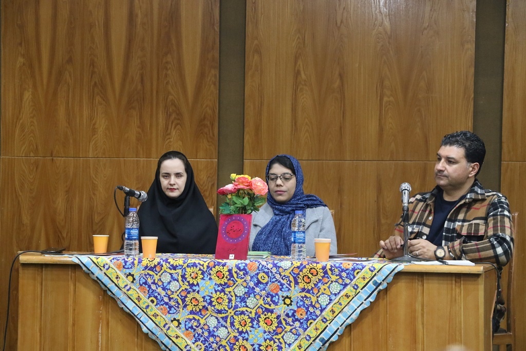 رونمایی از کتاب رموزالعاشقین/ سید مهدی میرعظیمی، پرهیزگار، افسون حمیدی/ عکس: محمدمهدی اسدزاده