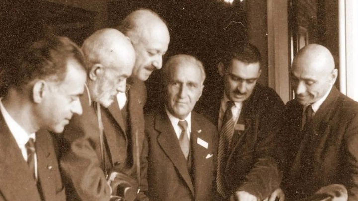 یک ایرانی اصیل و وطن‌دوست