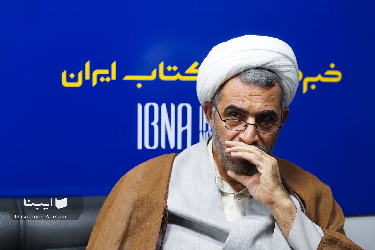 دعوت به کتابخوانی سنتی، دعوت به عقبماندگی است