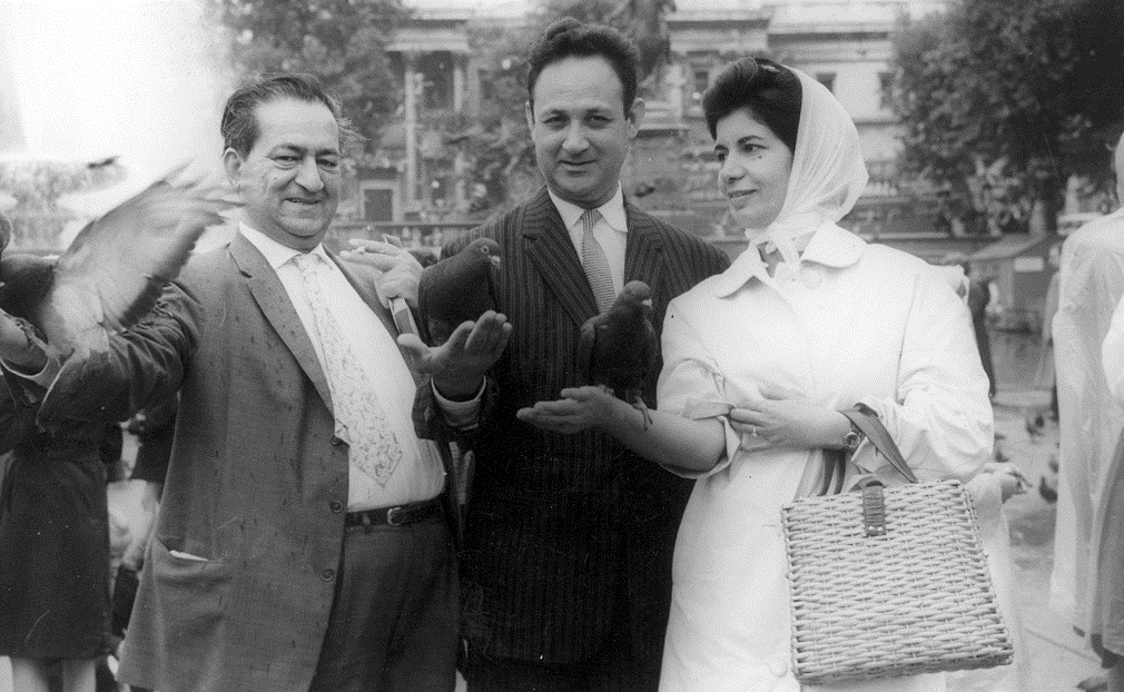 ما از تاریخ درس نمی‌گیریم