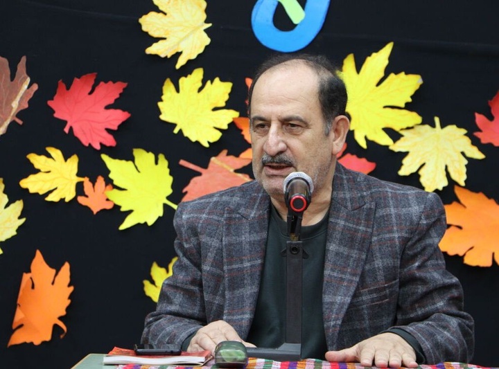 آموزش برای آغازگران شعر کودک ضروری است/ برای شعر موضوعی باید در فضای اثر قرار گرفت.