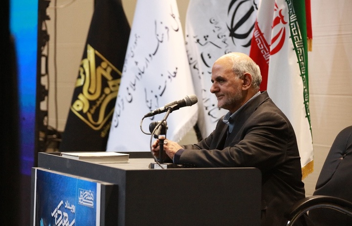 رسانه‌ها در هفته کتاب نویسندگان مهجور را معرفی کنند/ پیشگامی خراسان رضوی در حوزه نشر مکتوب