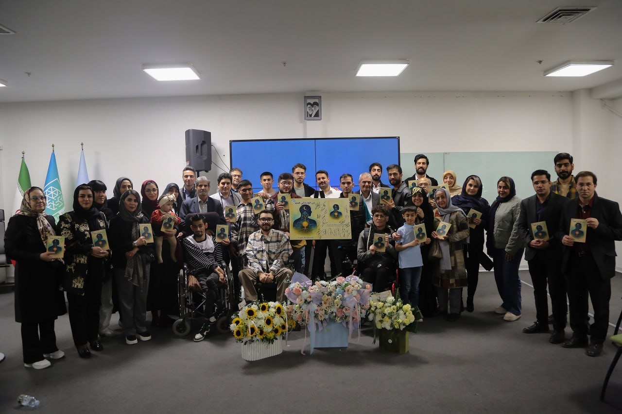 «من خود زندگی هستم» در مشهد رونمایی شد